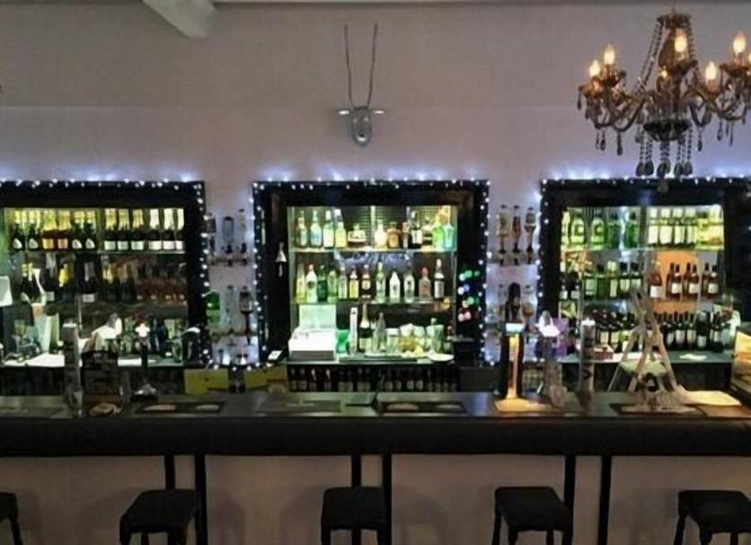 Bar Photo