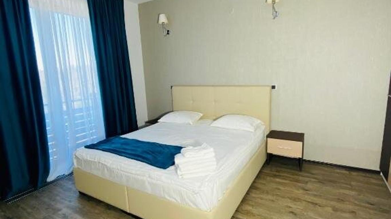 Silver Mountain C24 Royal