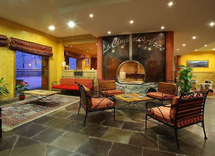 Lounge Photo