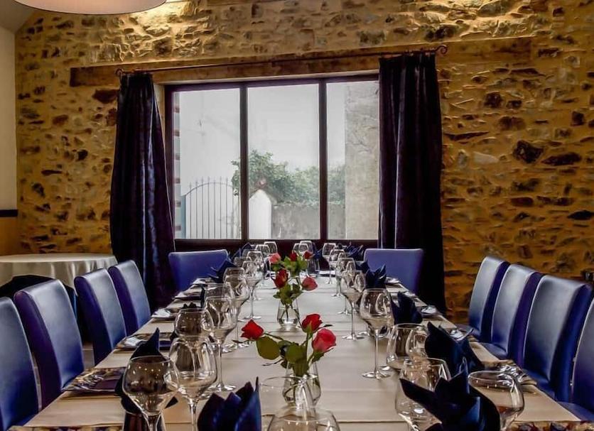 Dining room Photo