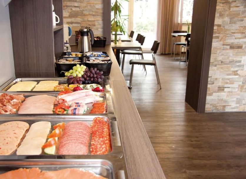 Buffet Photo