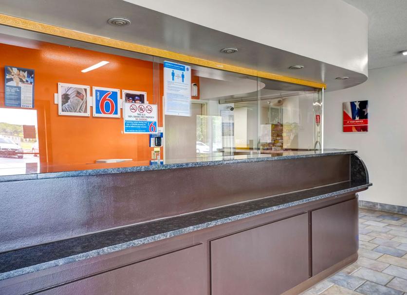 Front desk Photo