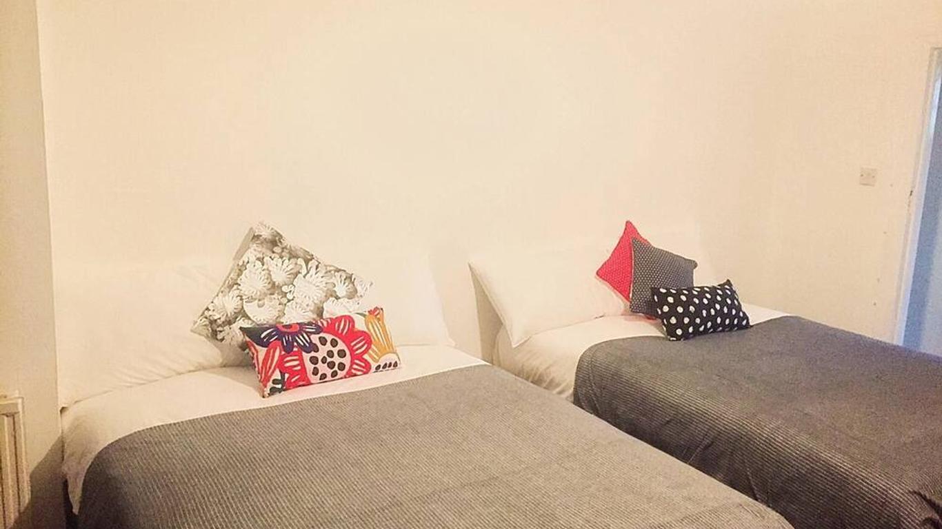North London Cottage