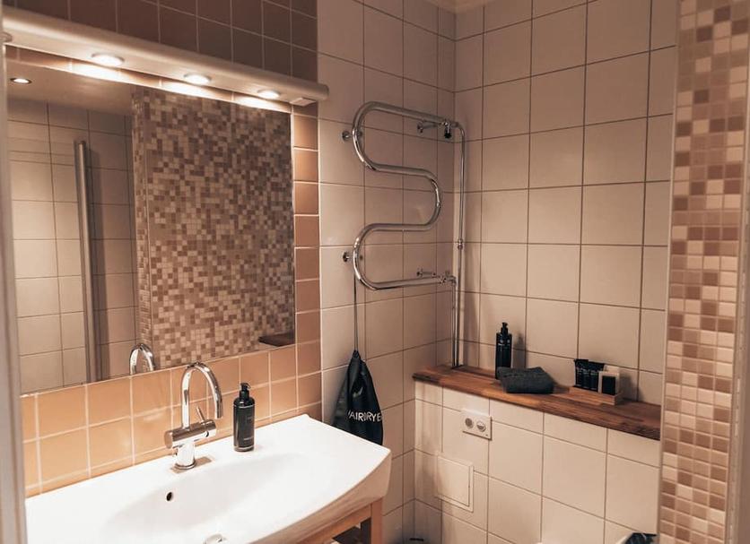 Bathroom Photo