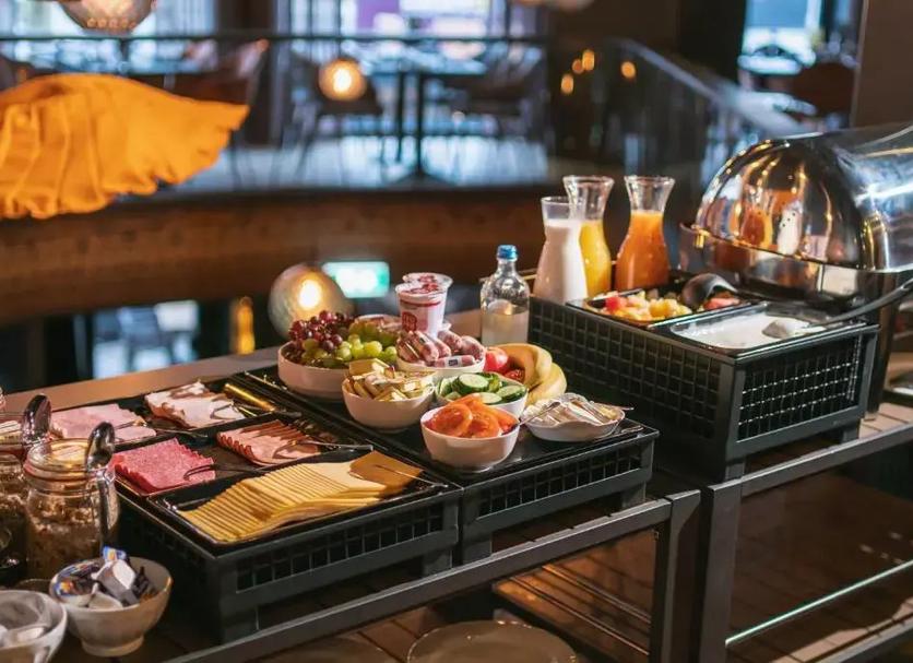 Buffet Photo