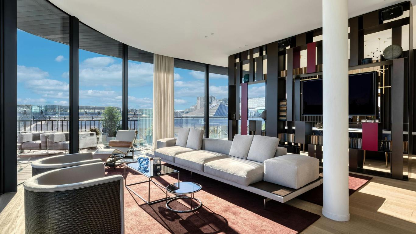 Dorothea Hotel, Budapest, Autograph Collection