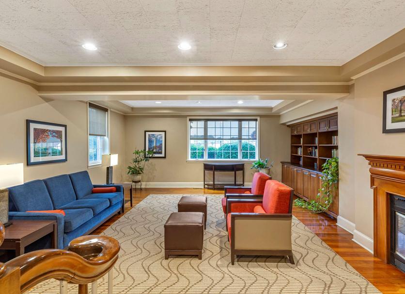 Lounge Photo