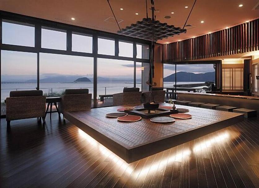 Dining room Photo