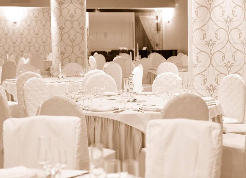 Banquet hall Photo