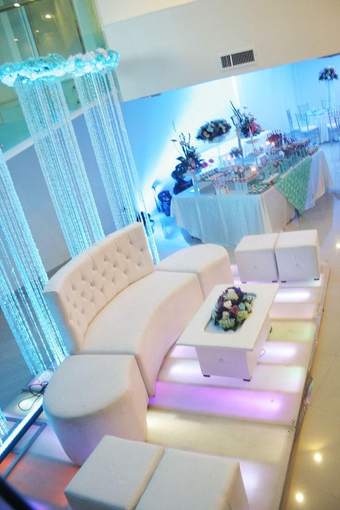 Banquet hall Photo