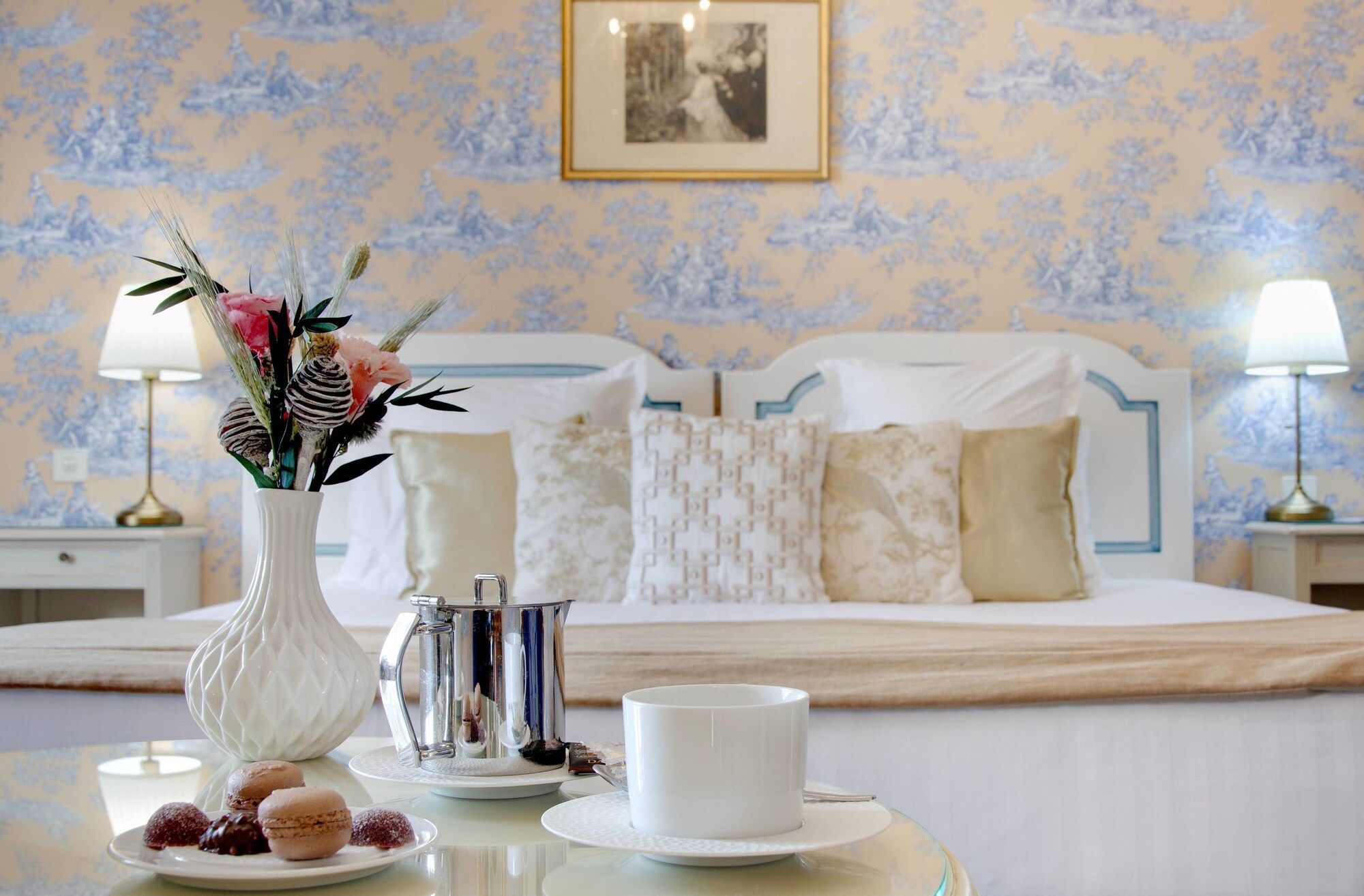 Room amenity