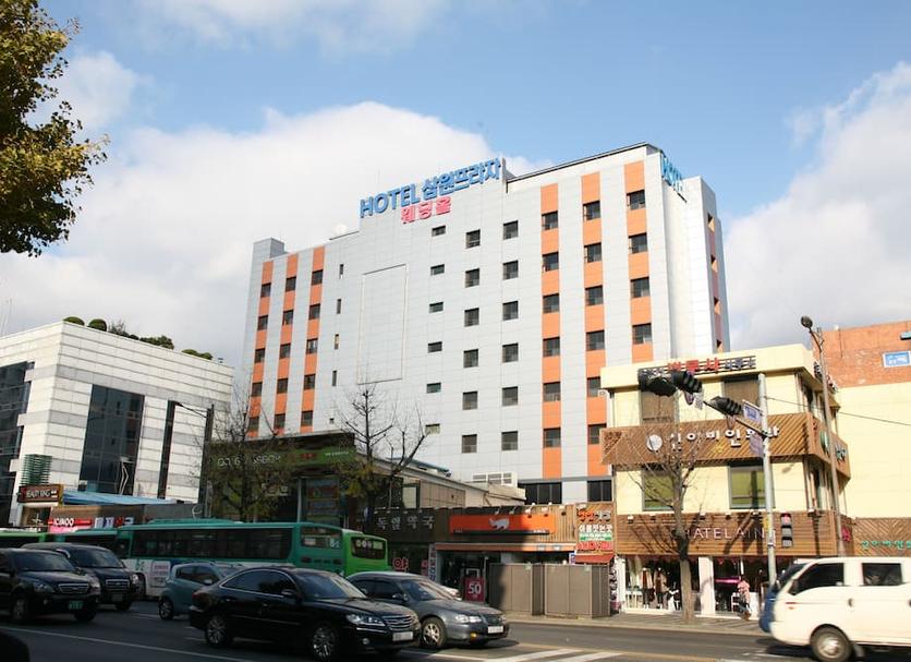 Building Photo