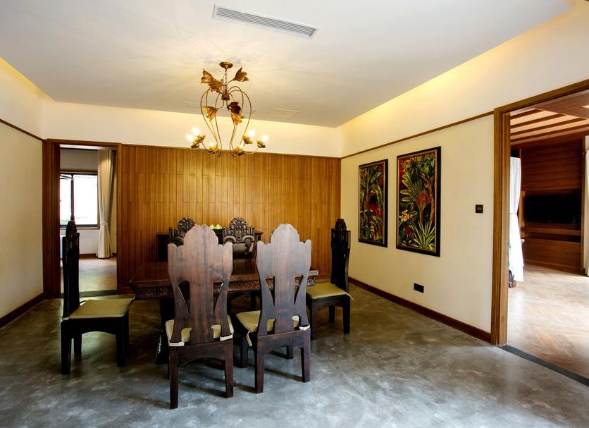 Dining room Photo