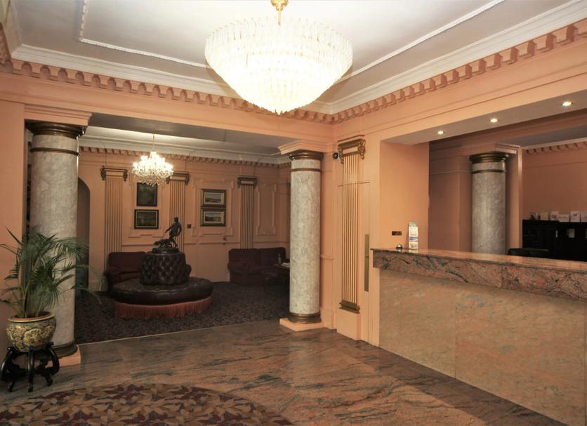 Front desk Photo