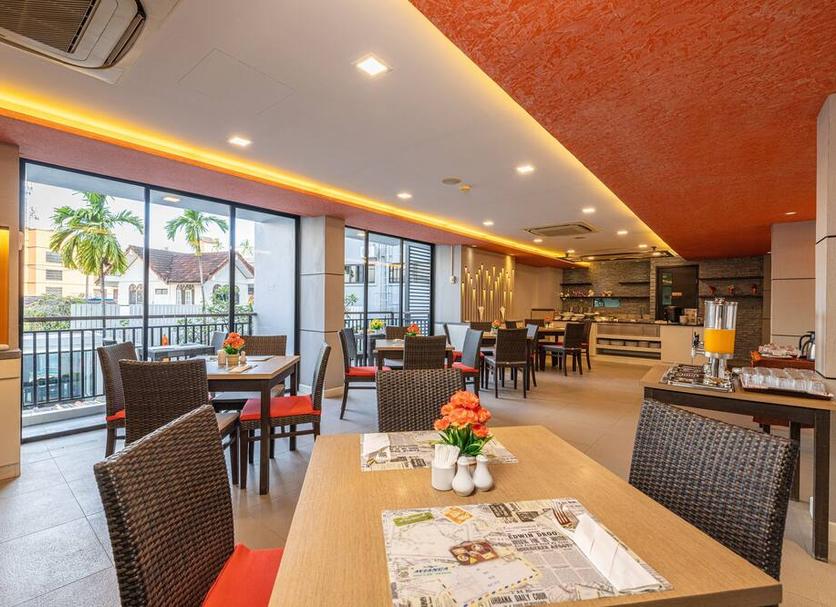Restaurant Photo