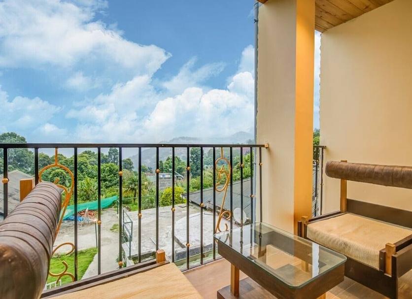 Balcony Photo
