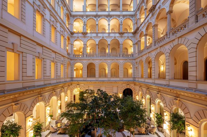 Anantara New York Palace Budapest Hotel