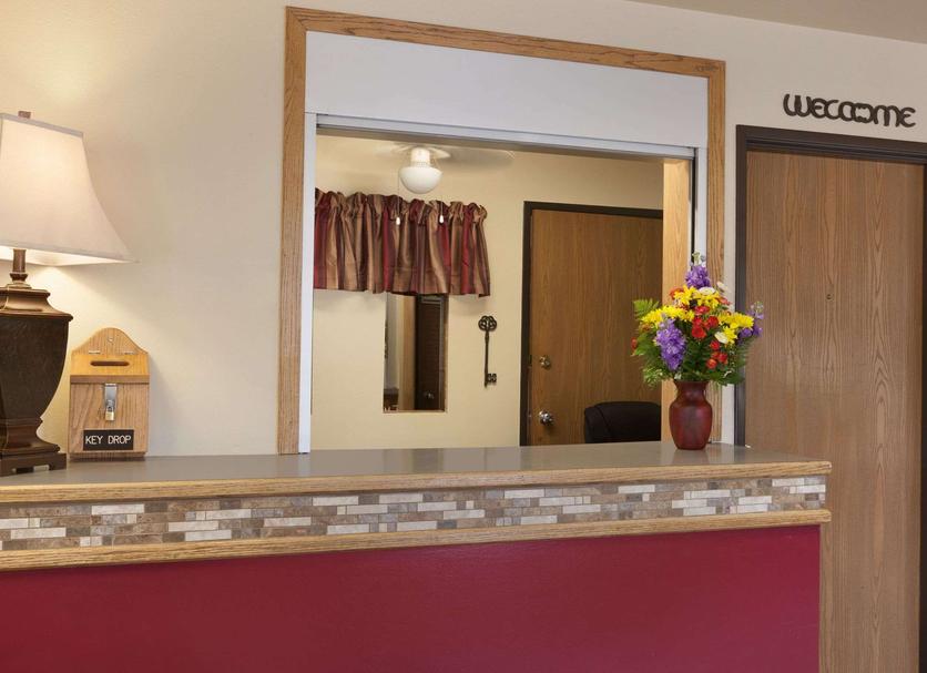 Front desk Photo