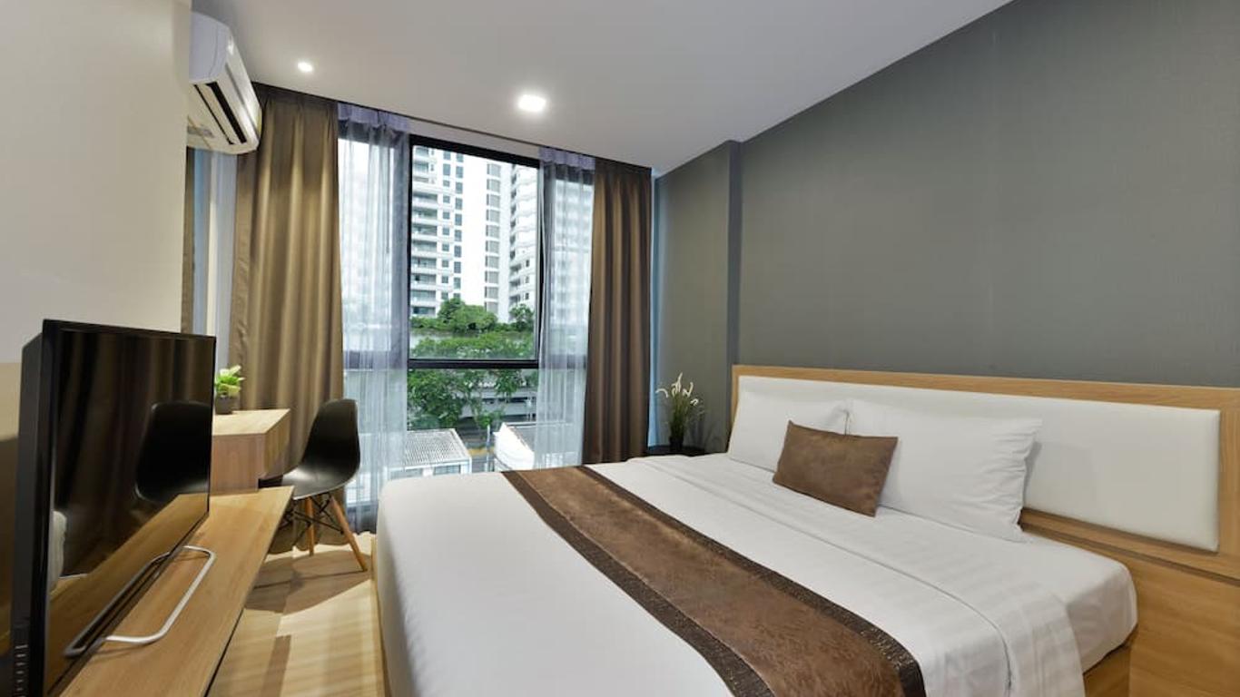 Ramada by Wyndham Bangkok Ten Ekamai Residences