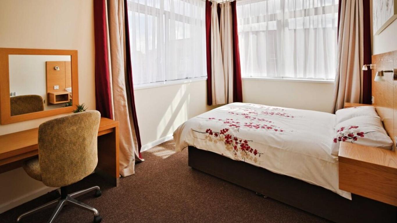 County Hall Apartment Hotel