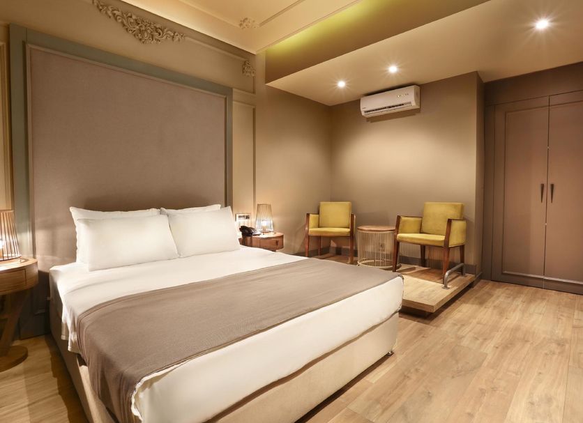 Bedroom Photo