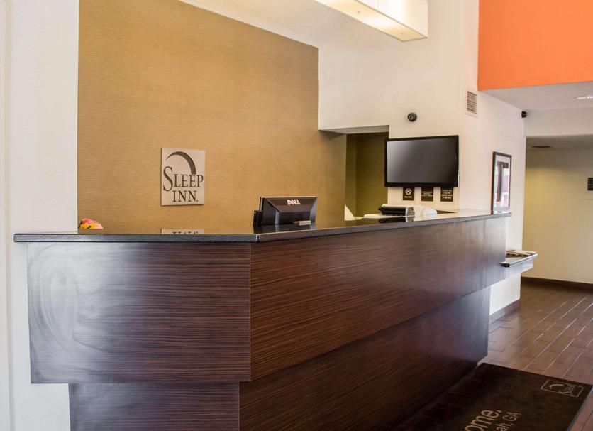 Front desk Photo