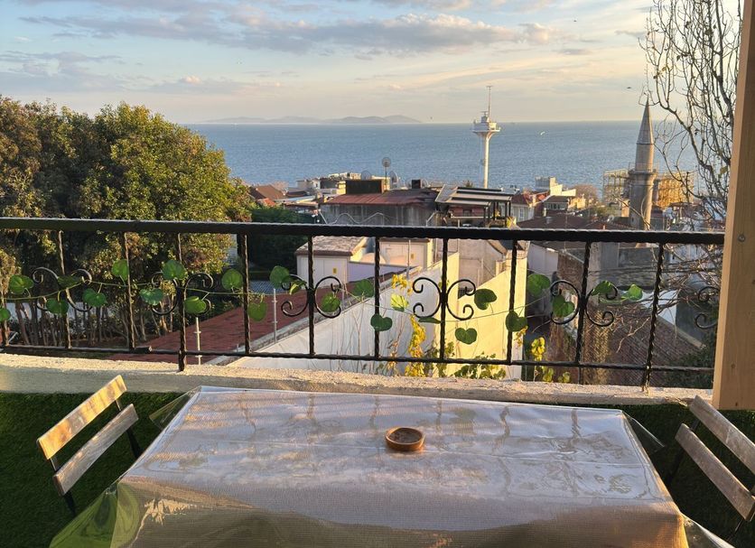 Balcony Photo