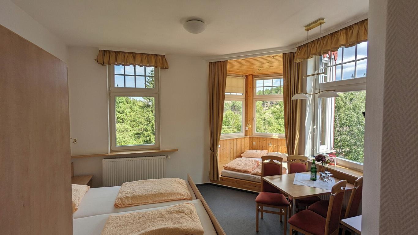 Waldgasthaus & Berghotel Steinerne Renne