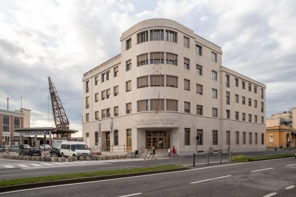 Building Photo