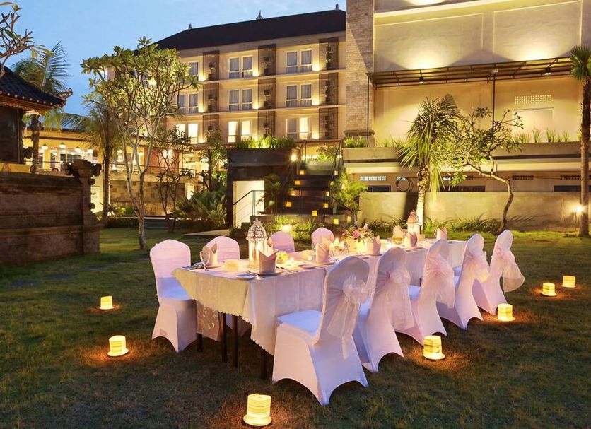 Banquet hall Photo