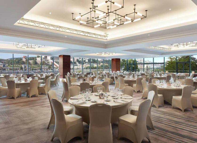Banquet hall Photo