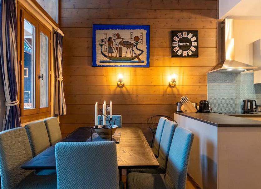 Dining room Photo