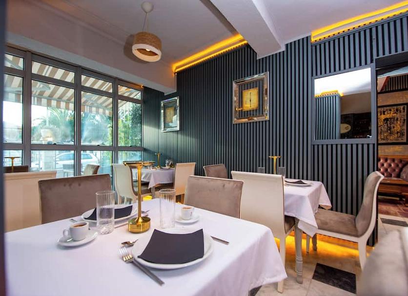 Restaurant Photo