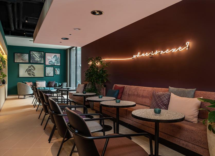 Restaurant Photo