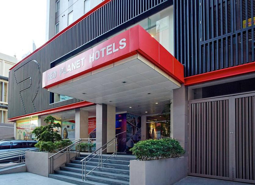 Hotel entrance Photo