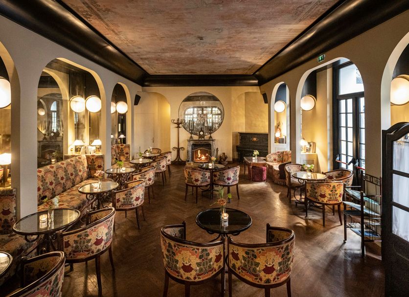 Restaurant Photo