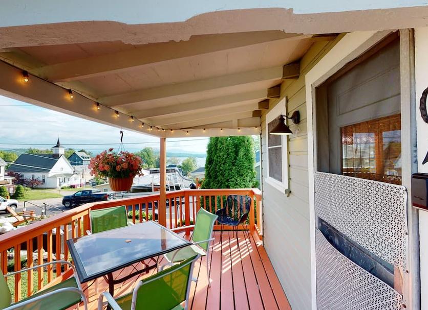 Balcony Photo