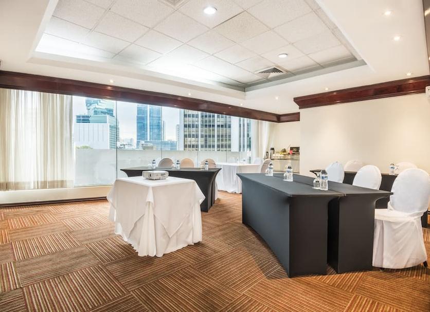 Conference room Photo
