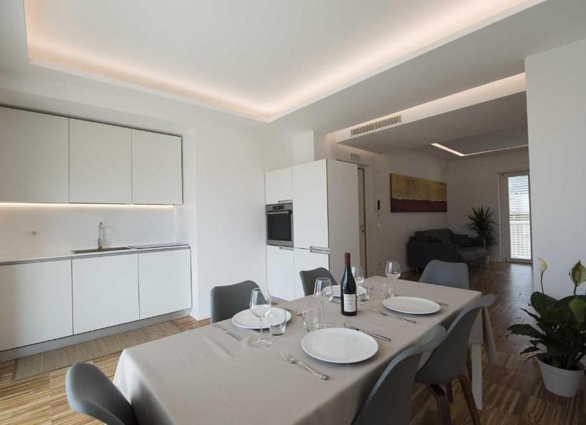 Dining room Photo