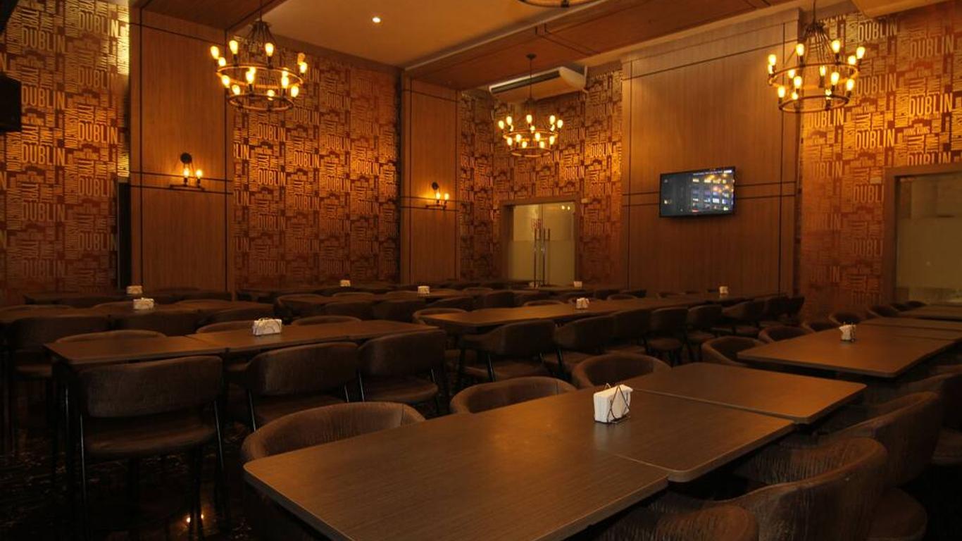 Villa Caceres Hotel
