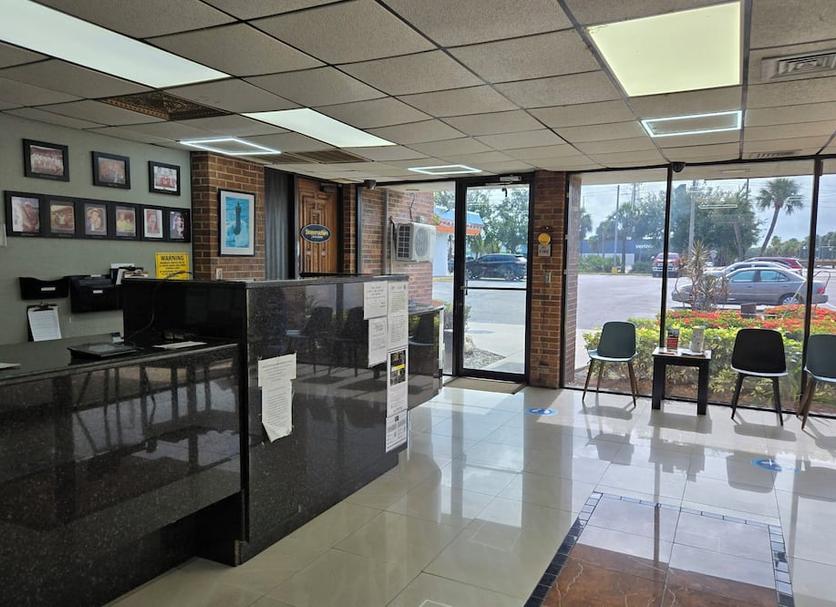 Front desk Photo