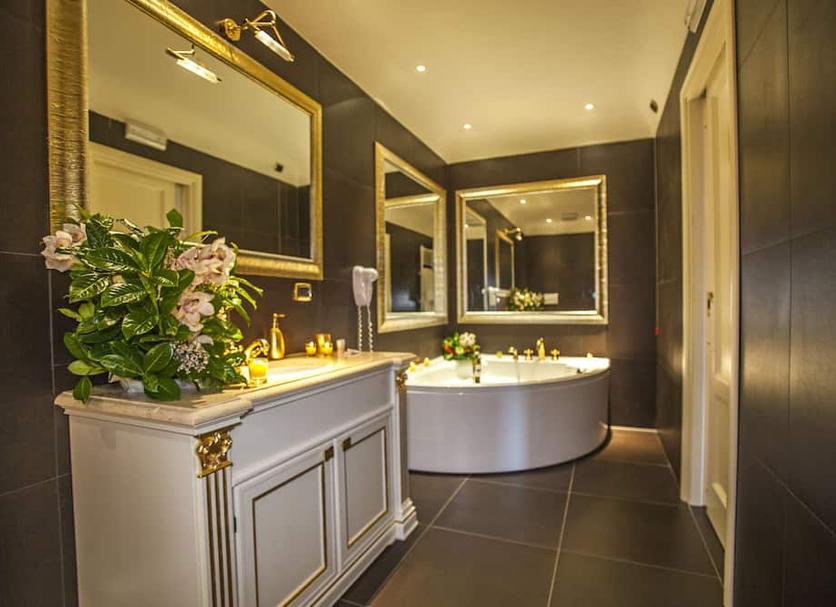 Bathroom Photo