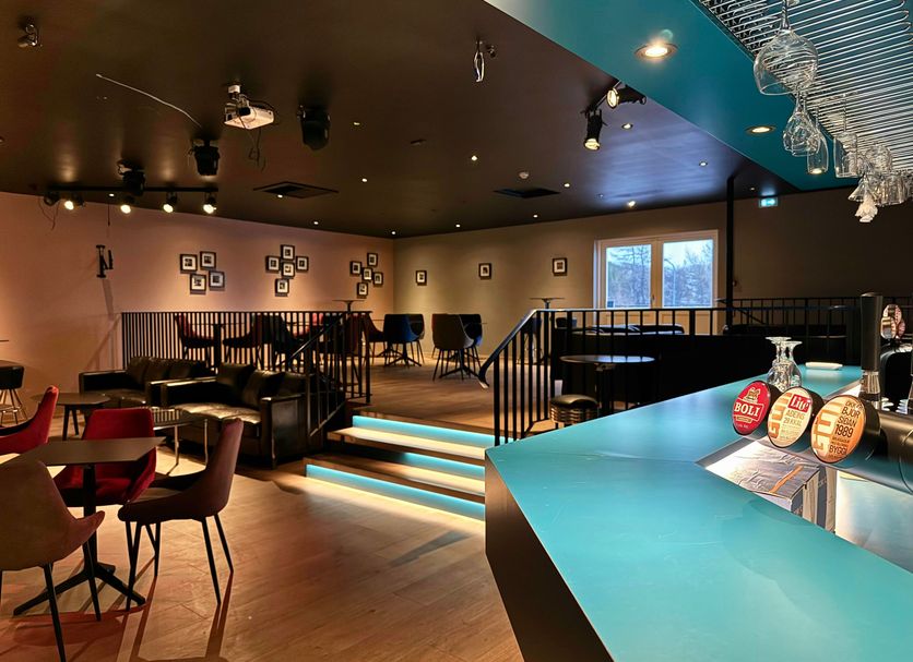 Bar Photo