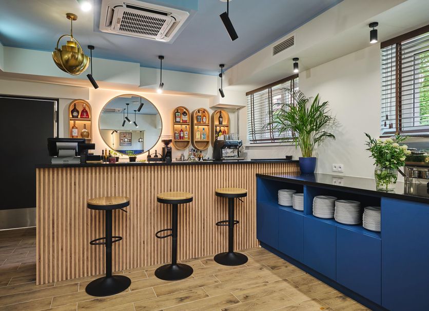 Bar Photo