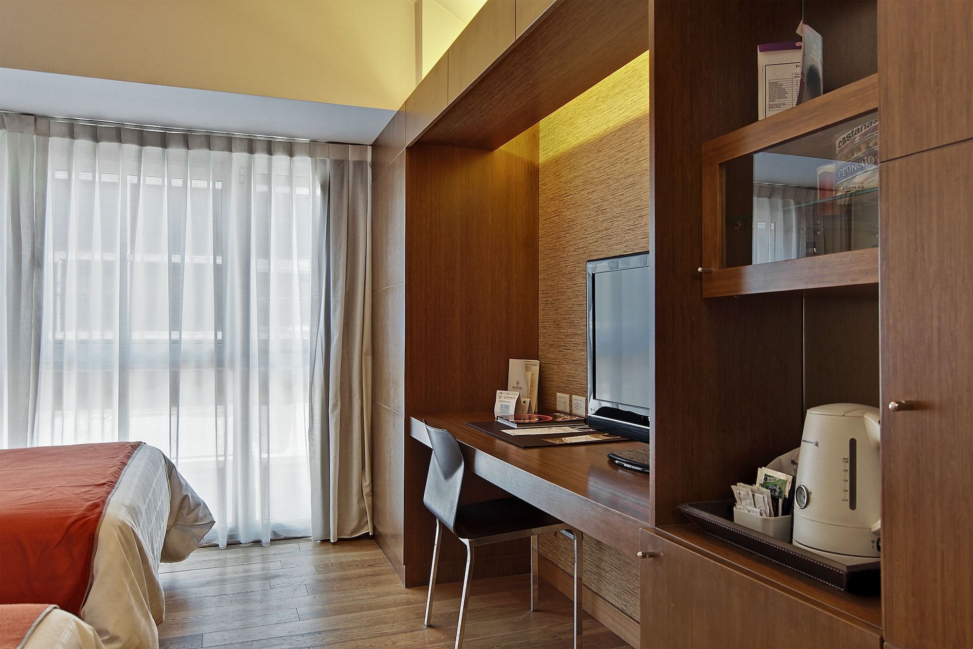 Room amenity