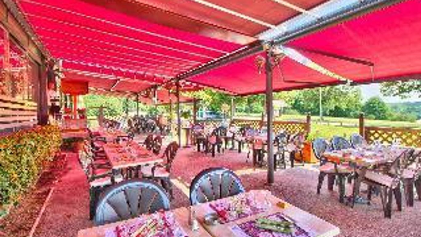 Logis Hôtel Restaurant Le Chalet du Mont Roland