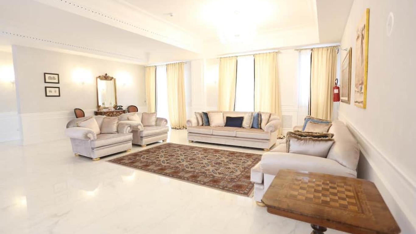 Tesoretto Hotel