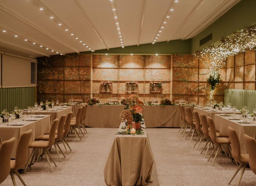 Banquet hall Photo