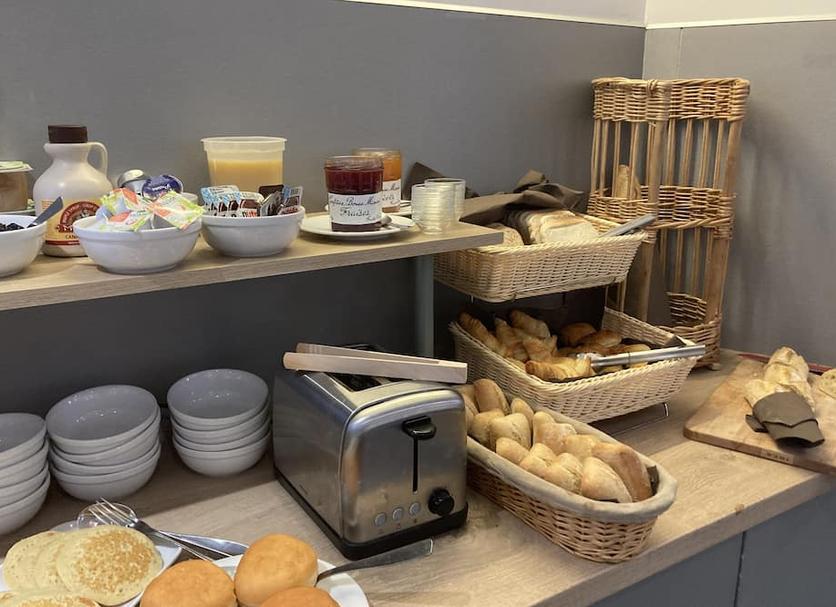 Buffet Photo