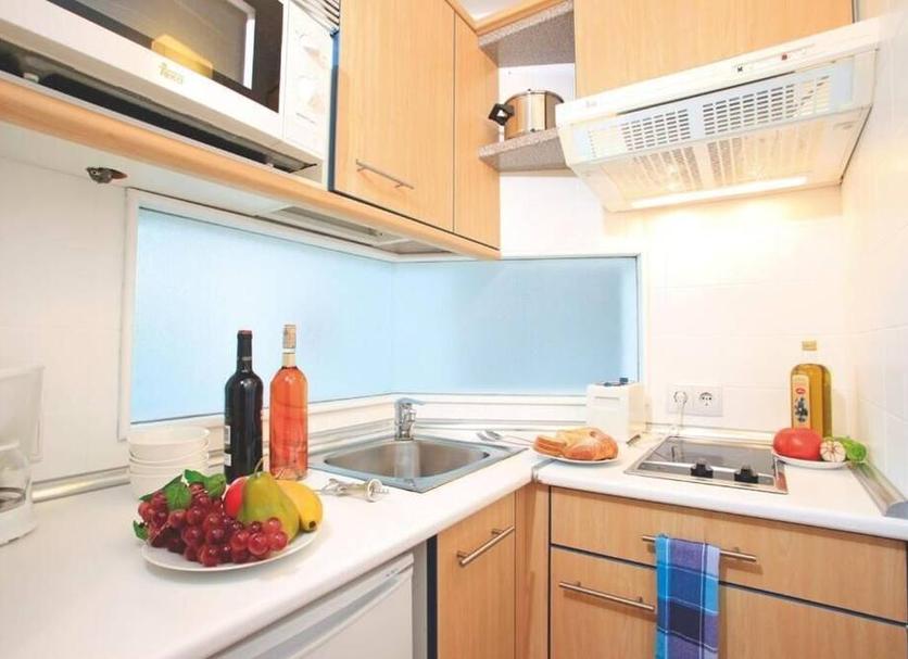 Kitchen Photo